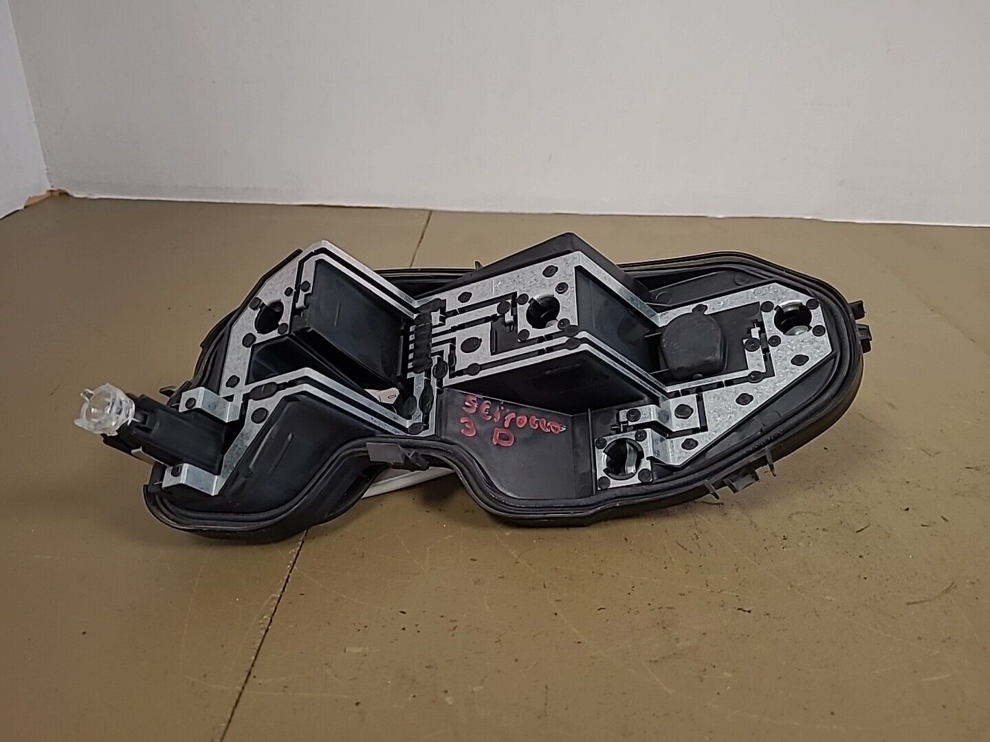 Platine de feu arrière droite VOLKSWAGEN Scirocco 3 Phase 1 (2008-2014) Ref : 1K8945258C