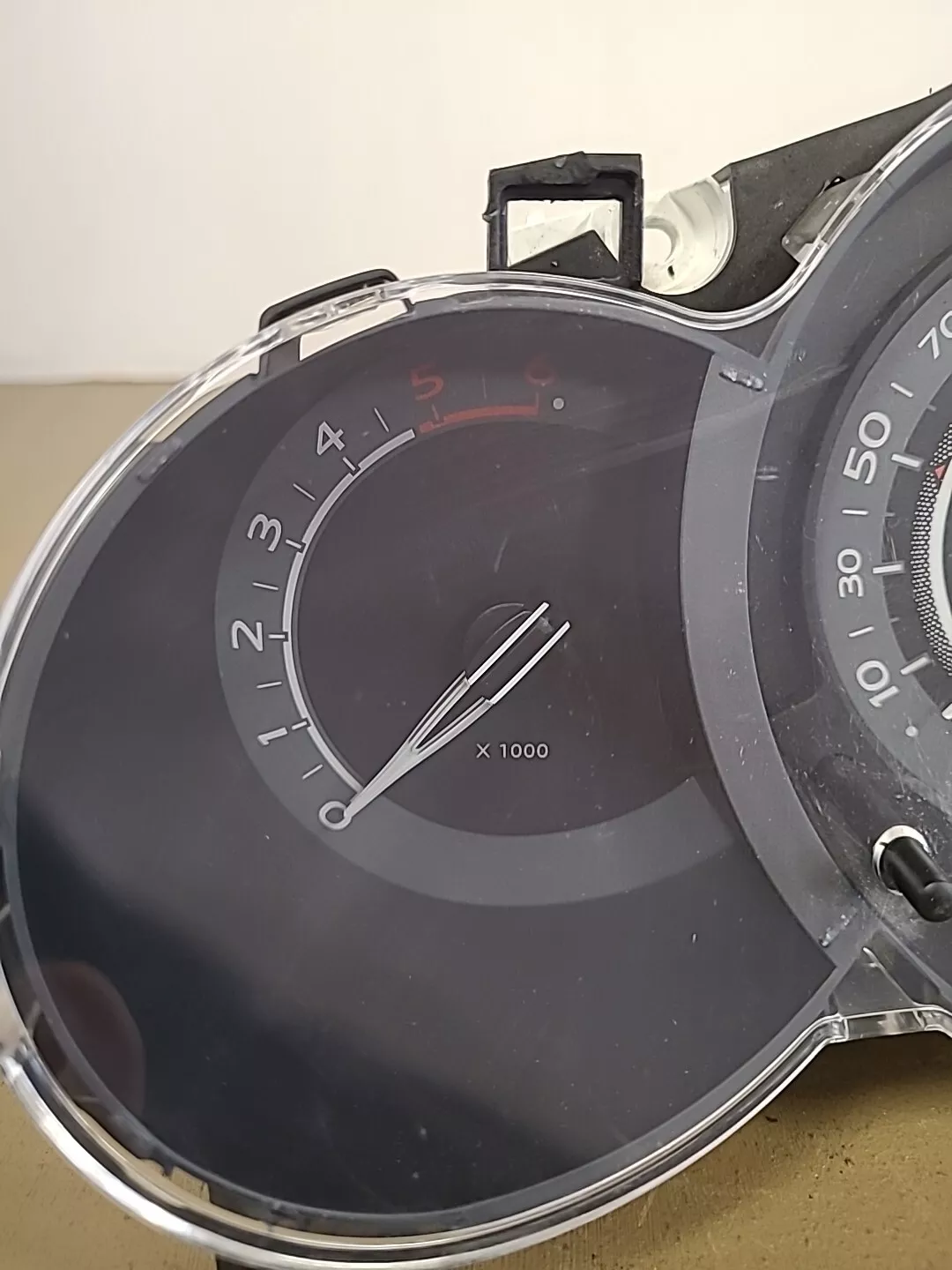 Compteur de vitesse CITROËN C3 2 Phase 1 (2009-2013) 1.4 HDI Ref : 96668806XT – Image 2