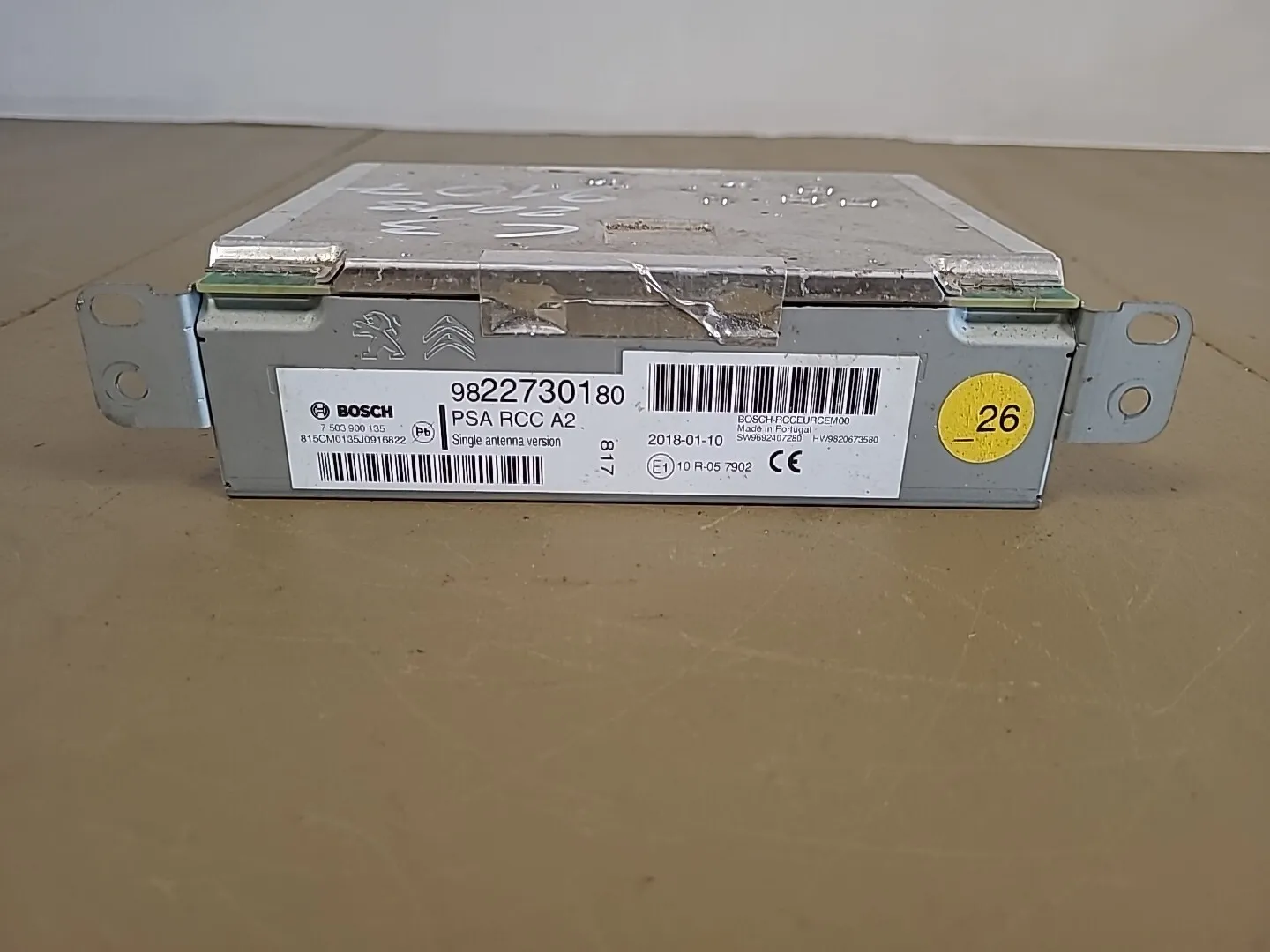 Poste radio avec Bluetooth Bosch CITROËN C3 3 Phase 1 (2016-2020) Ref : 9822730180 – Image 2