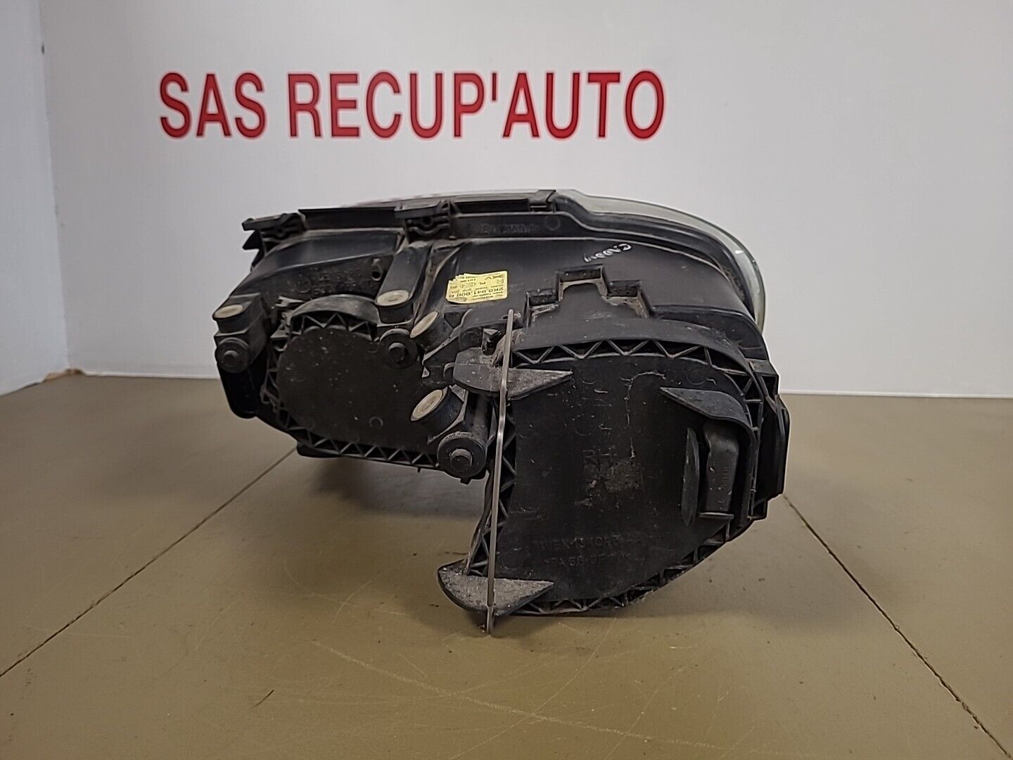 Phare avant droit VOLKSWAGEN Caddy Type 2K (3) Phase 1 (2004-2010) Ref : 2K0941006B – Image 2