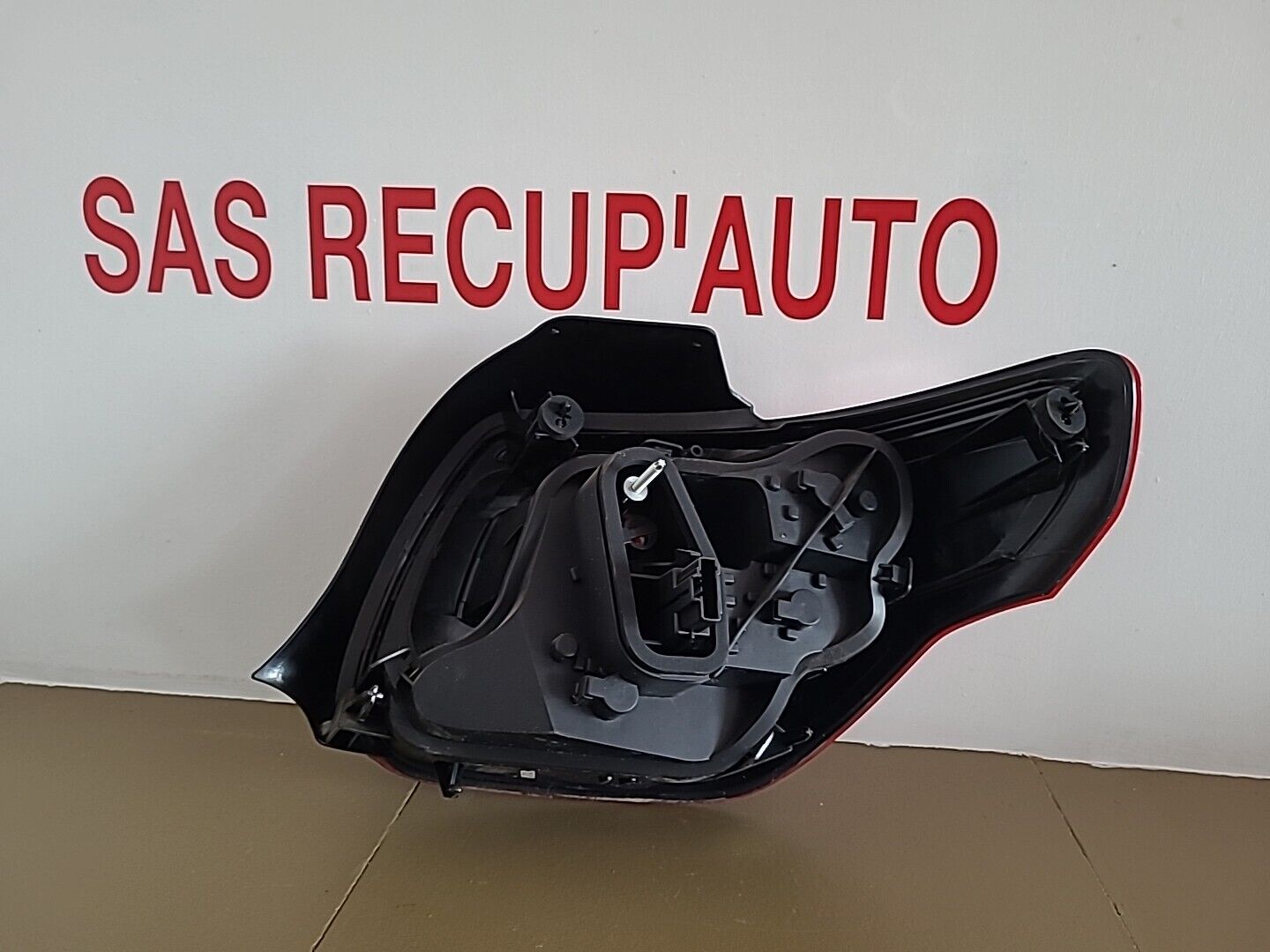 Feu arrière gauche CITROEN DS3 Phase 1 (2010-2014) Ref : 9676973880 – Image 2