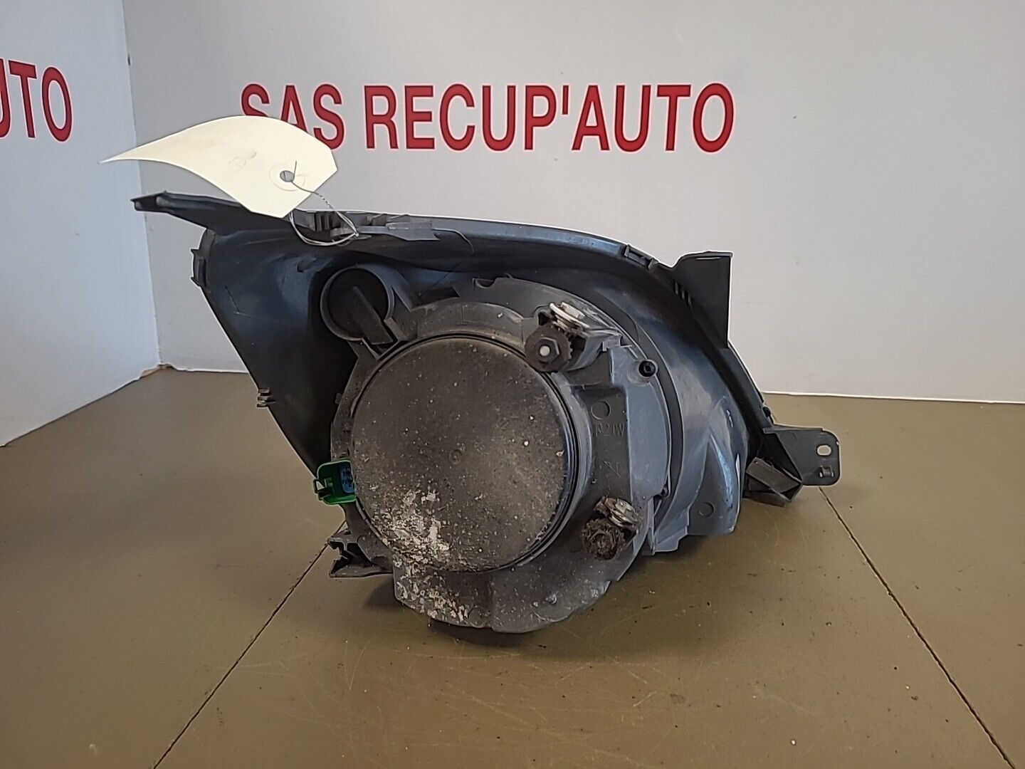 Phare avant gauche FORD Fiesta 5 Restyl (2005-2008) : 6S6113W030AD – Image 2
