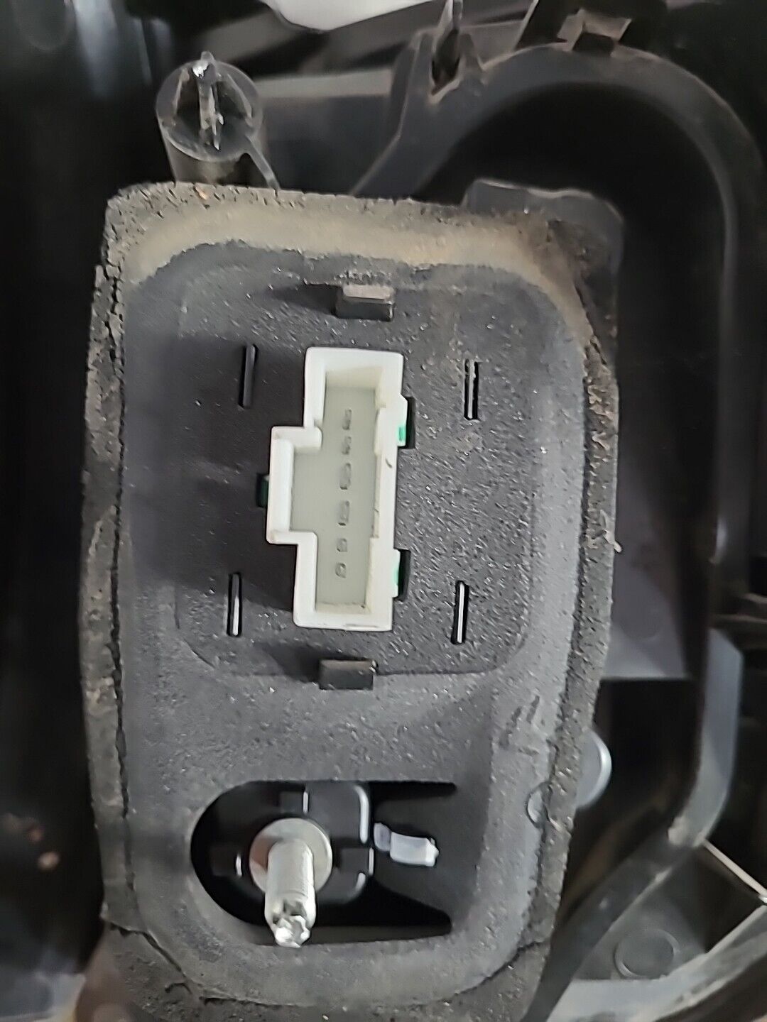 Feu arrière gauche CITROËN C3 2 Phase 1 (2009-2013) Ref : 9673805480 – Image 3