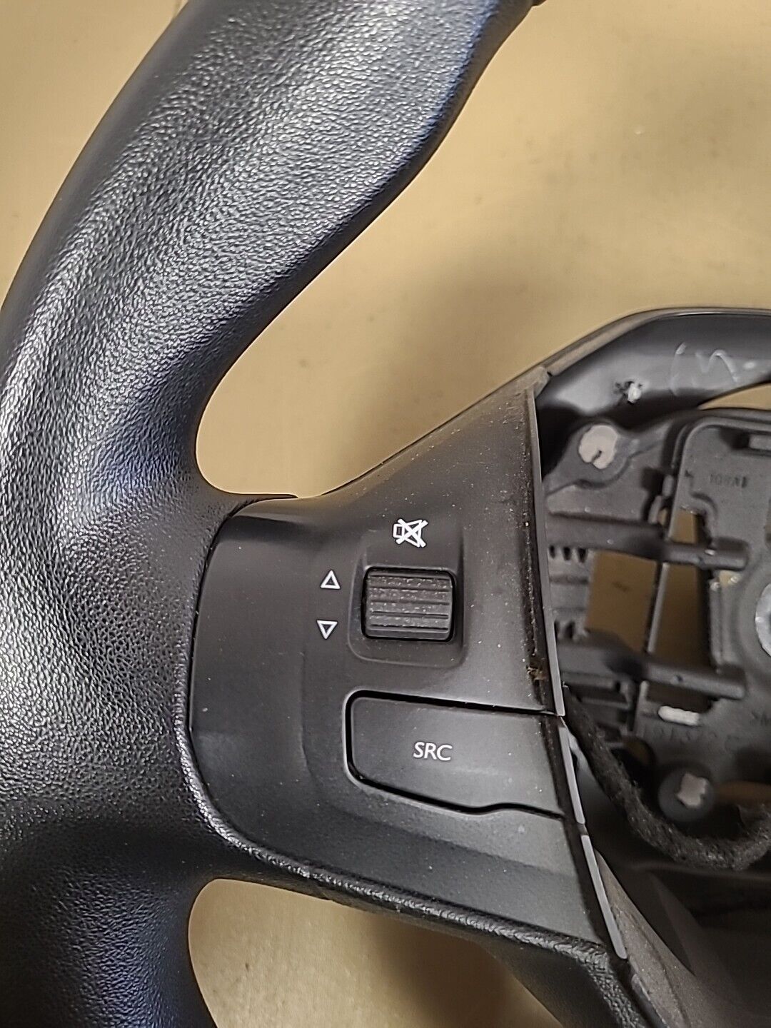 Volant PEUGEOT 208 1 (2012-2019) Ref : 96750123ZD – Image 2