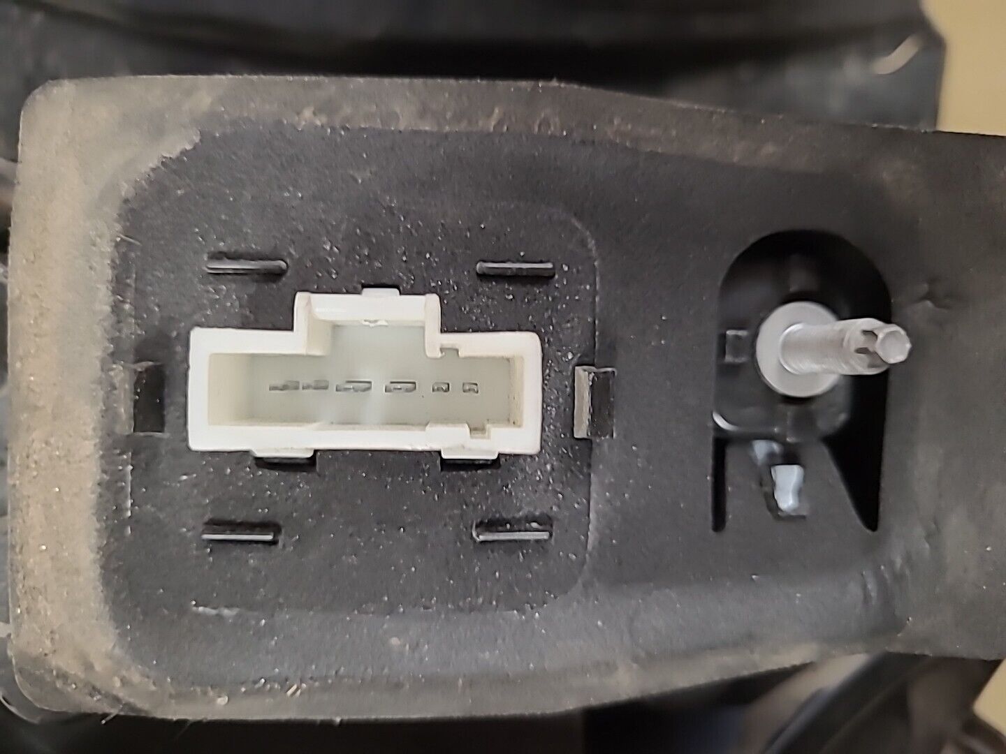 Feu arrière droit sur aile CITROËN C3 2 Phase 2 (2013-2016) Ref : 9803928480 – Image 3