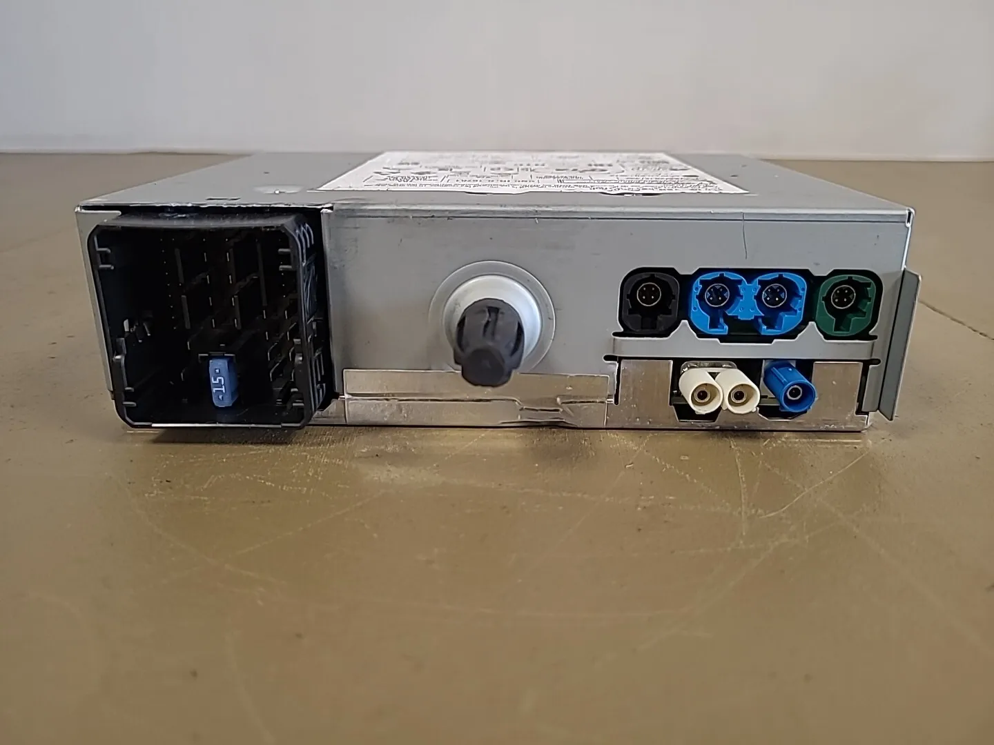 Poste radio avec Bluetooth Bosch CITROËN C3 3 Phase 1 (2016-2020) Ref : 9822730180 – Image 4