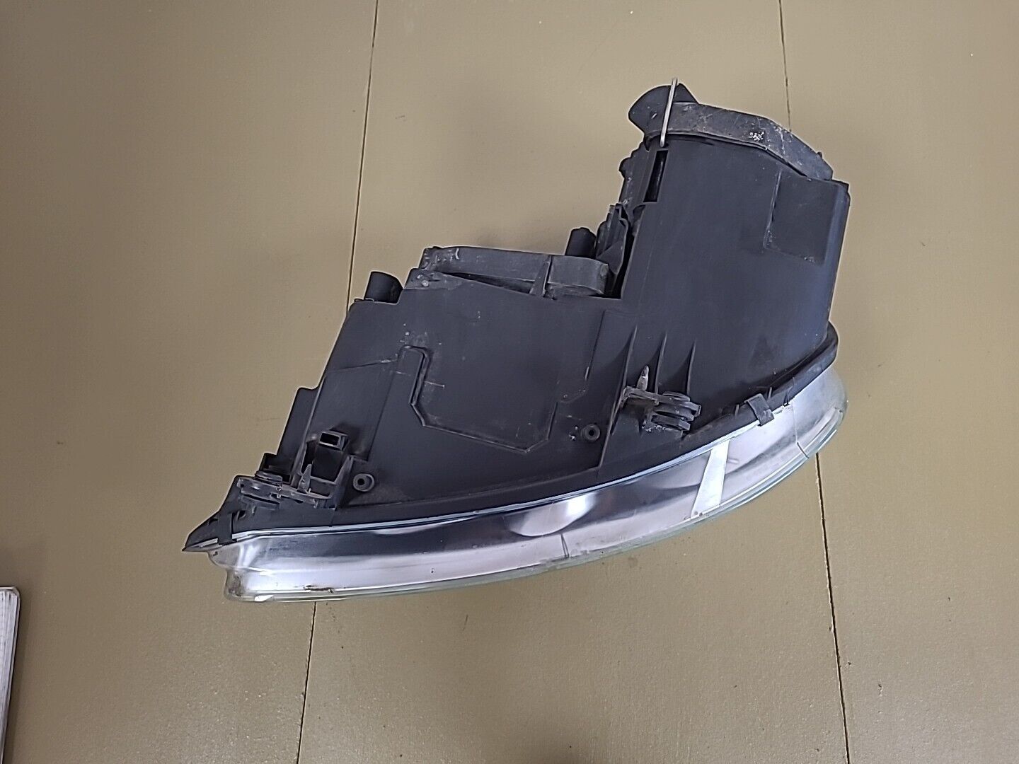 Phare avant droit VOLKSWAGEN Caddy Type 2K (3) Phase 1 (2004-2010) Ref : 2K0941006B – Image 4