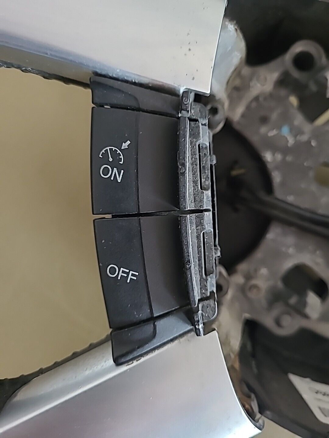 Volant en cuir FORD Focus C-MAX 1 (2003-2007) Ref : 3M513600C – Image 4
