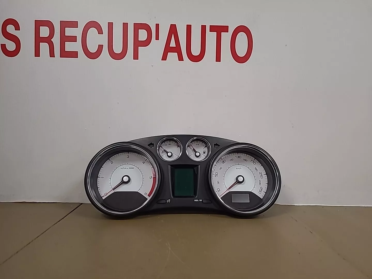 Compteur de vitesse PEUGEOT 308 1 Phase 1 (2007-2011) 1.6 HDI Ref : 9666642580