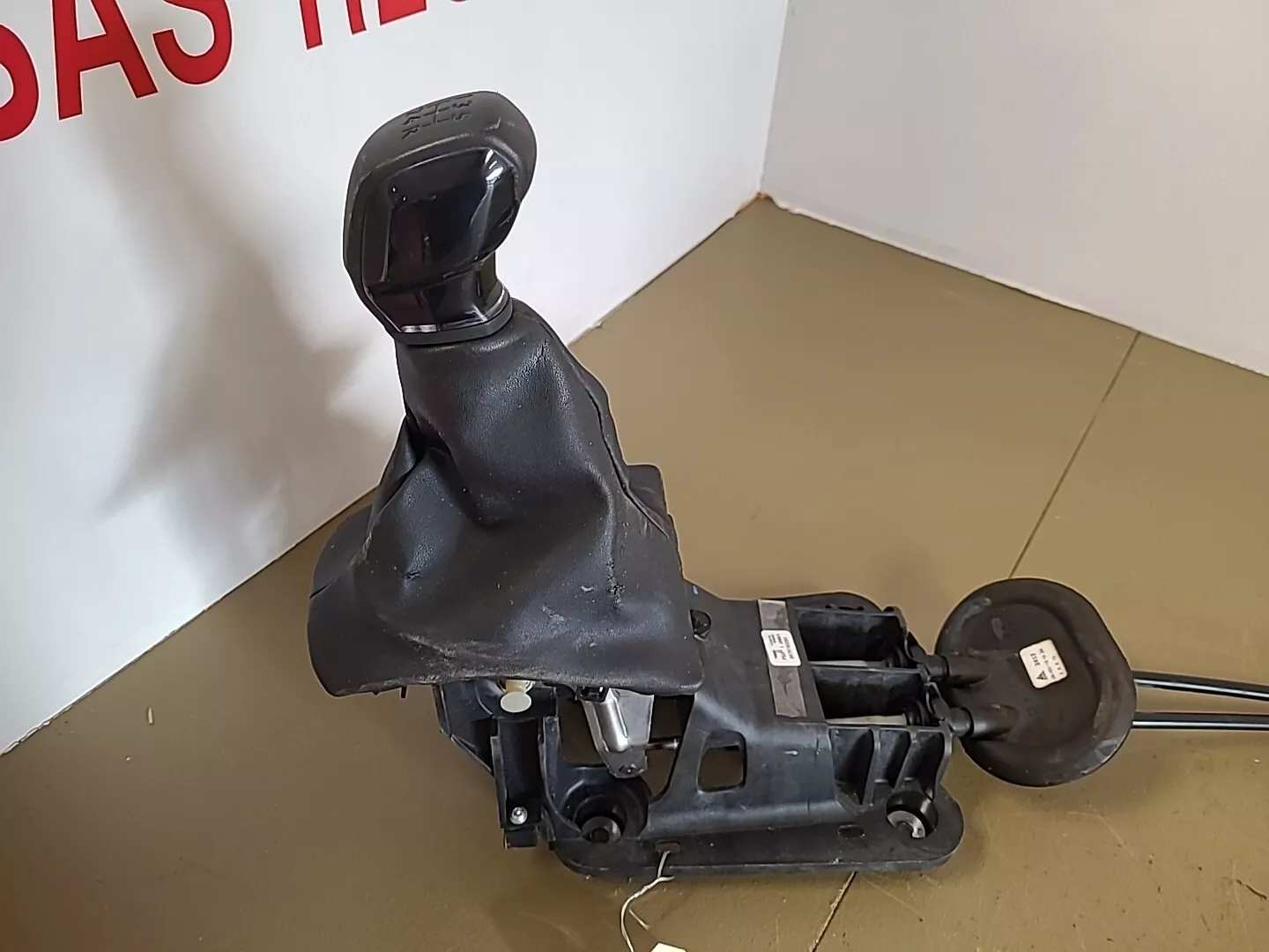 Tringlerie de boite de vitesse PEUGEOT 208 1 Phase 1 (2012-2015) 1.4 HDI 70cv Ref : 9676190280 – Image 2