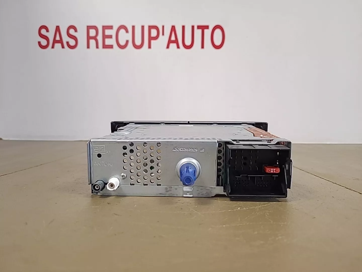 Poste de radio Continental PEUGEOT 308 1 Phase 1 (2007-2011) Ref : 96750284XH – Image 2
