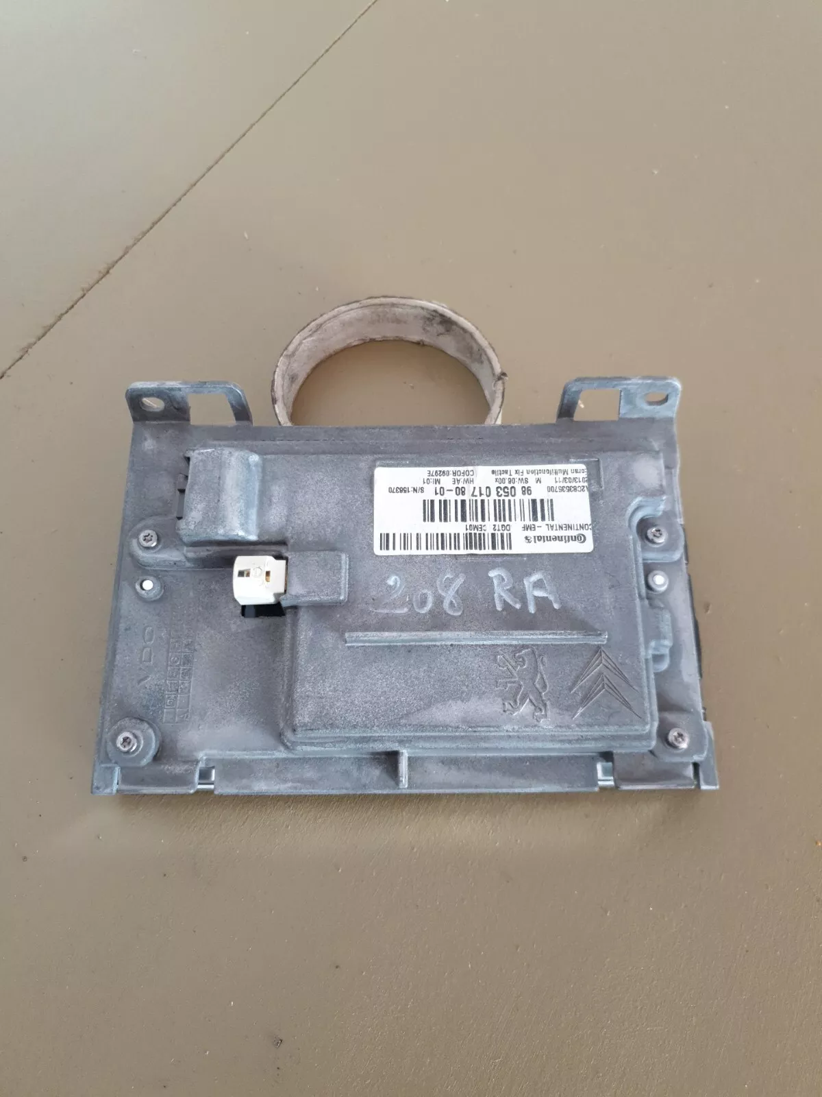 Ecran digital multifonction GPS Continental PEUGEOT 208 1 Phase 1 (2012-2015) Ref : 9805301780 – Image 2