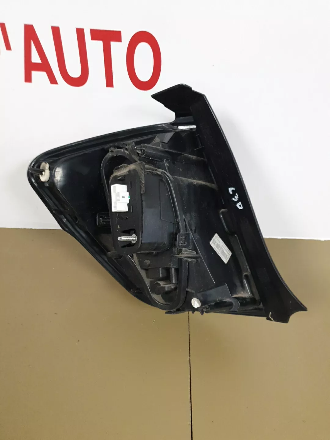 Feu arrière droit CITROËN C3 2 Phase 1 (2009-2013) Ref : 96736805280 – Image 3