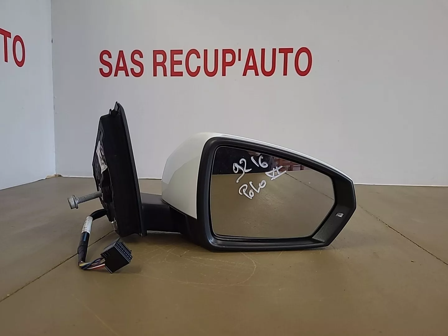 Rétroviseur droit électrique VOLKSWAGEN Polo 6 Phase 1 (2017-2021) Ref : 2G1857502AF