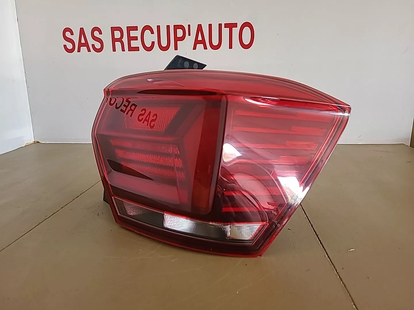 Feu arrière droit VOLKSWAGEN Polo 6 Phase 1 (2017-2021) Ref : 2G0945096B – Image 2