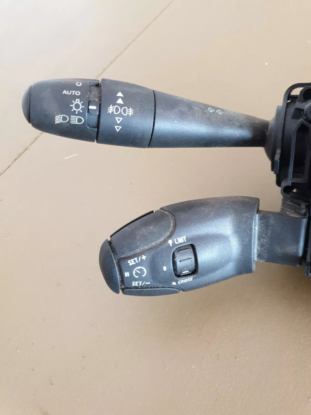 Com2000 LK PEUGEOT 3008 1 Phase 1 (2009-2013) Ref : 96667320XT – Image 2