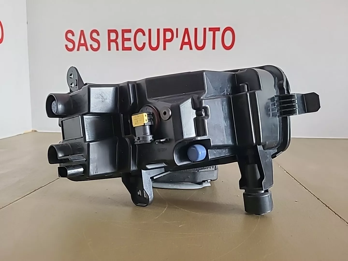 Phare antibrouillard gauche VOLKSWAGEN Polo 6 Phase 1 (2017-2021) Ref : 2G094166113S – Image 2