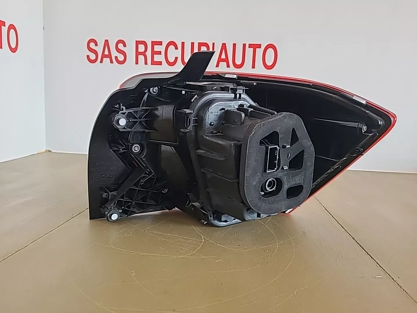 Feu arrière gauche VOLKSWAGEN Polo 6 Phase 1 (2017-2021) Ref : 2G0945095B – Image 3