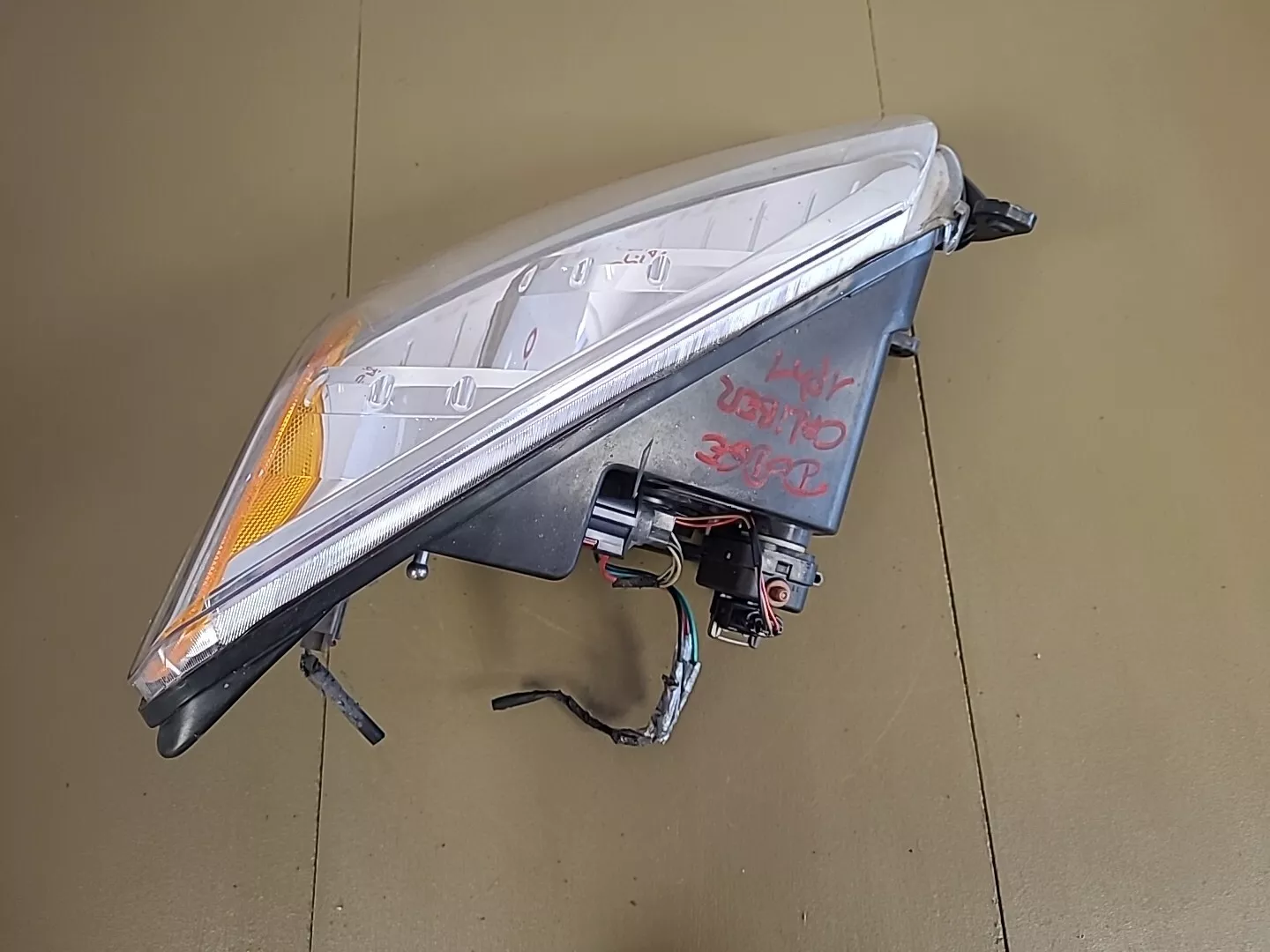 Phare avant gauche DODGE Caliber 1 Phase 1 (2006-2012) Ref : 05303741AM – Image 3