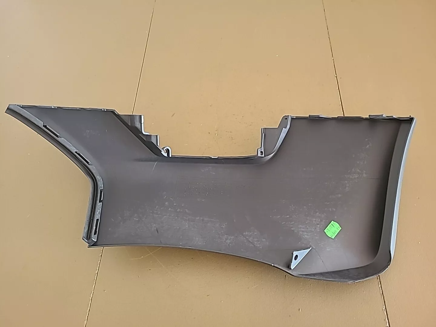 Spoiler / Garniture de pare-choc arrière gauche FORD Kuga 1 (2008-2013) Ref : 8V4117A895AE – Image 3