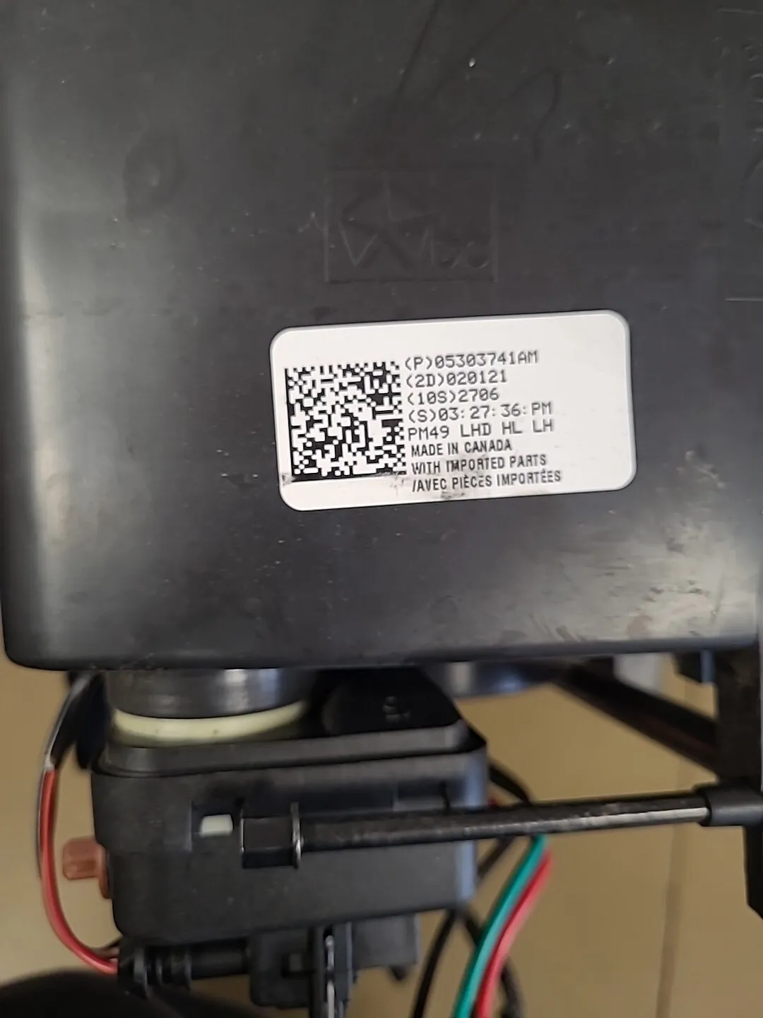 Phare avant gauche DODGE Caliber 1 Phase 1 (2006-2012) Ref : 05303741AM – Image 4