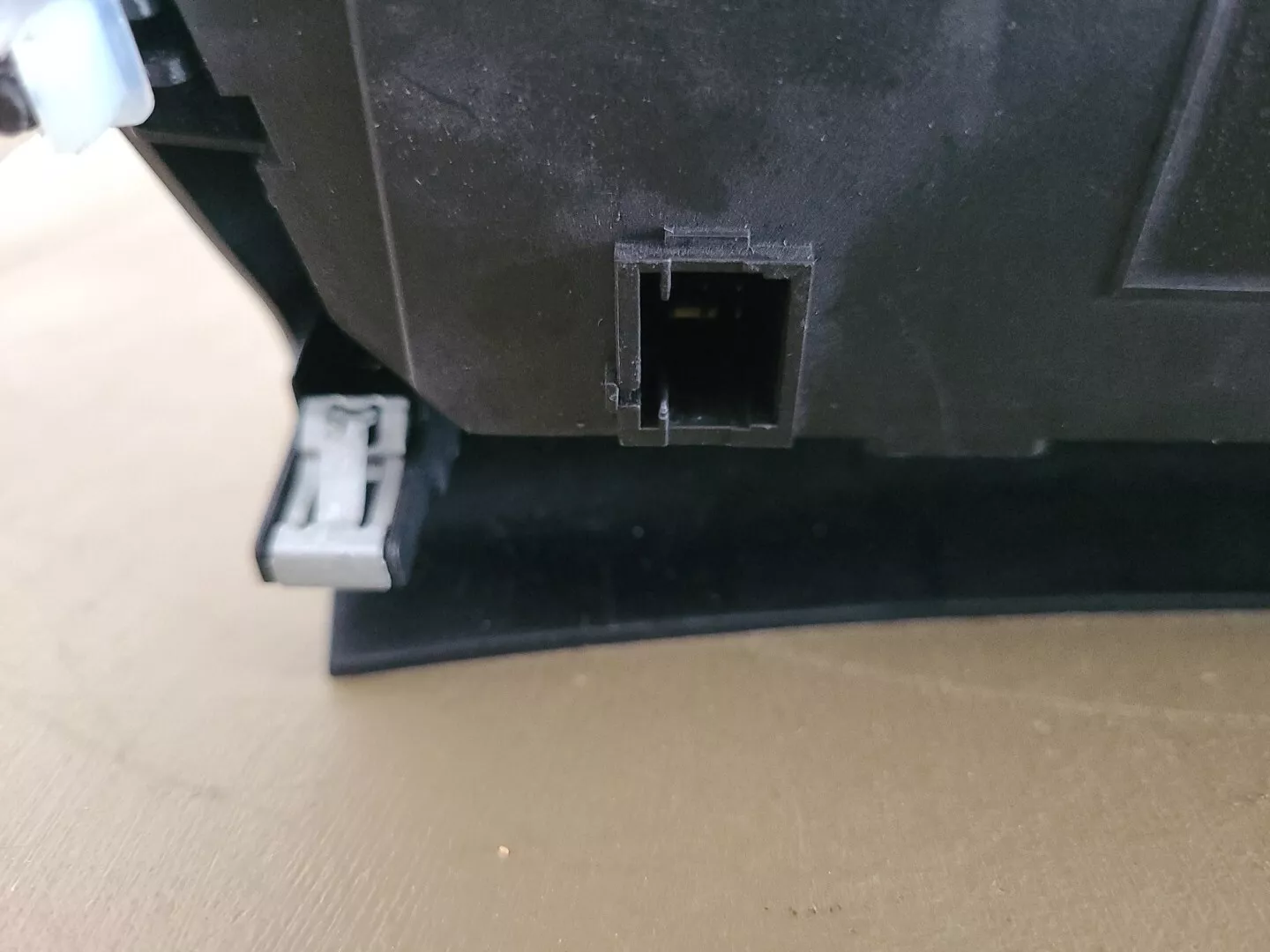Commande de ventilation et de chauffage PEUGEOT 208 1 Phase 1 (2012-2015) Ref : XXX – Image 7