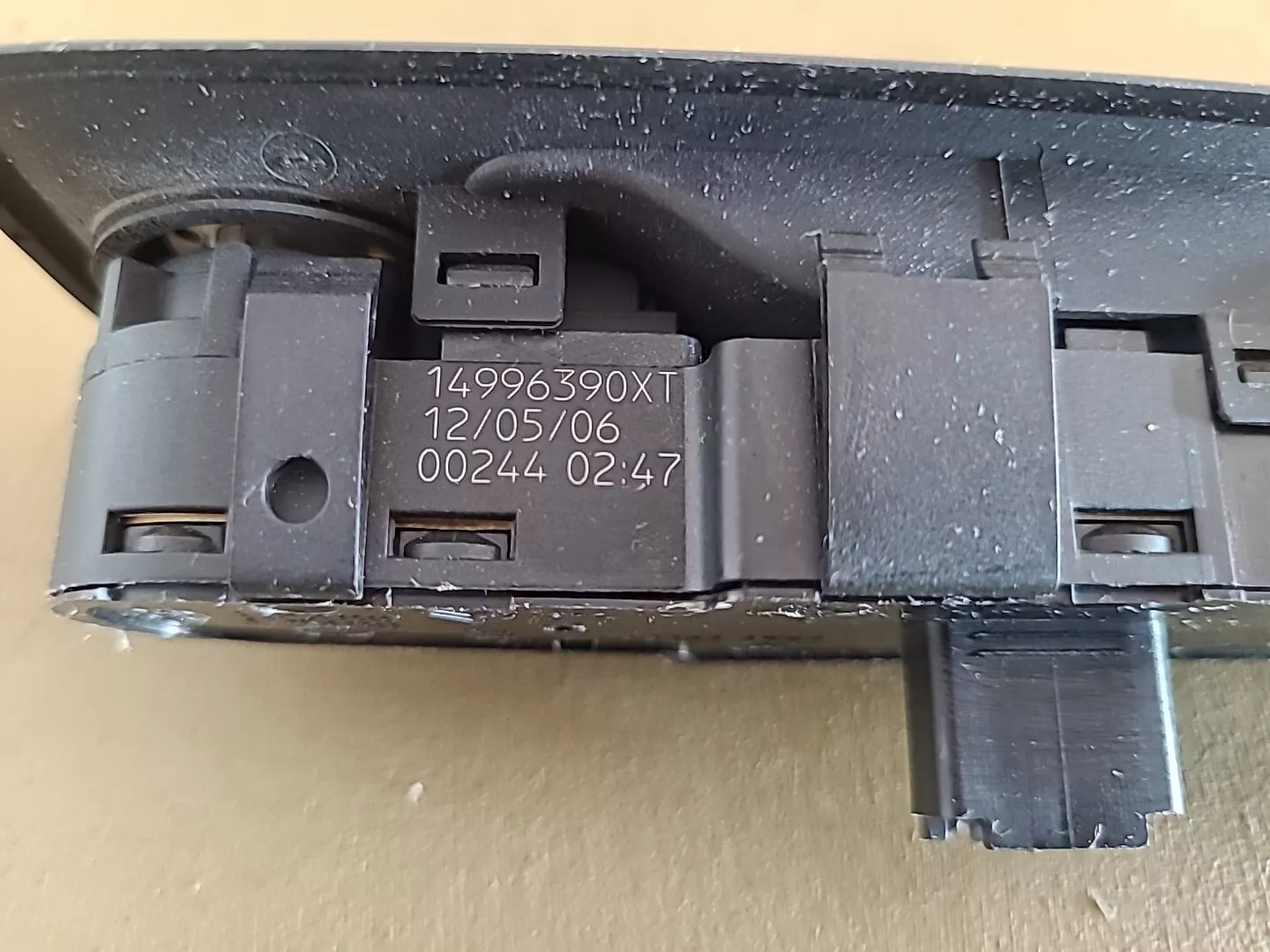 Commande de lève vitre avant gauche CITROËN C8 (2002-2008) Ref : 14996390XT – Image 5