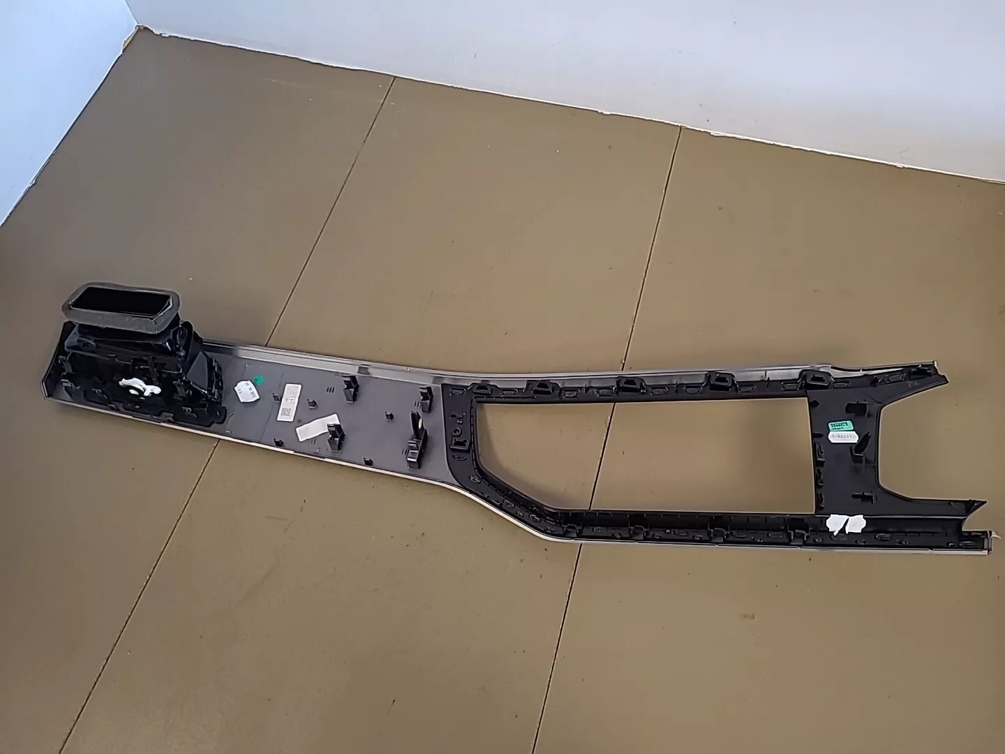Garniture de tableau de bord VOLKSWAGEN Polo 6 (2017-2021) Ref : 2G1858415 / 2G1858418 – Image 7
