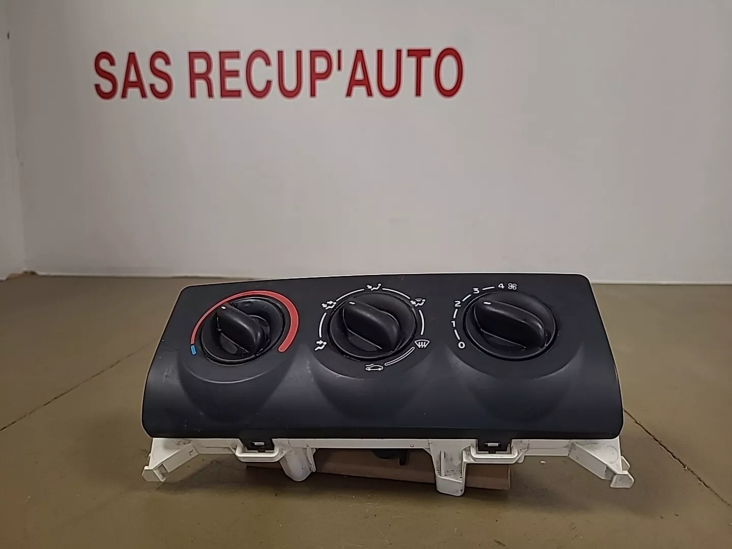 Commande de chauffage RENAULT Clio 2 (1998-2006) Ref : 8200147154