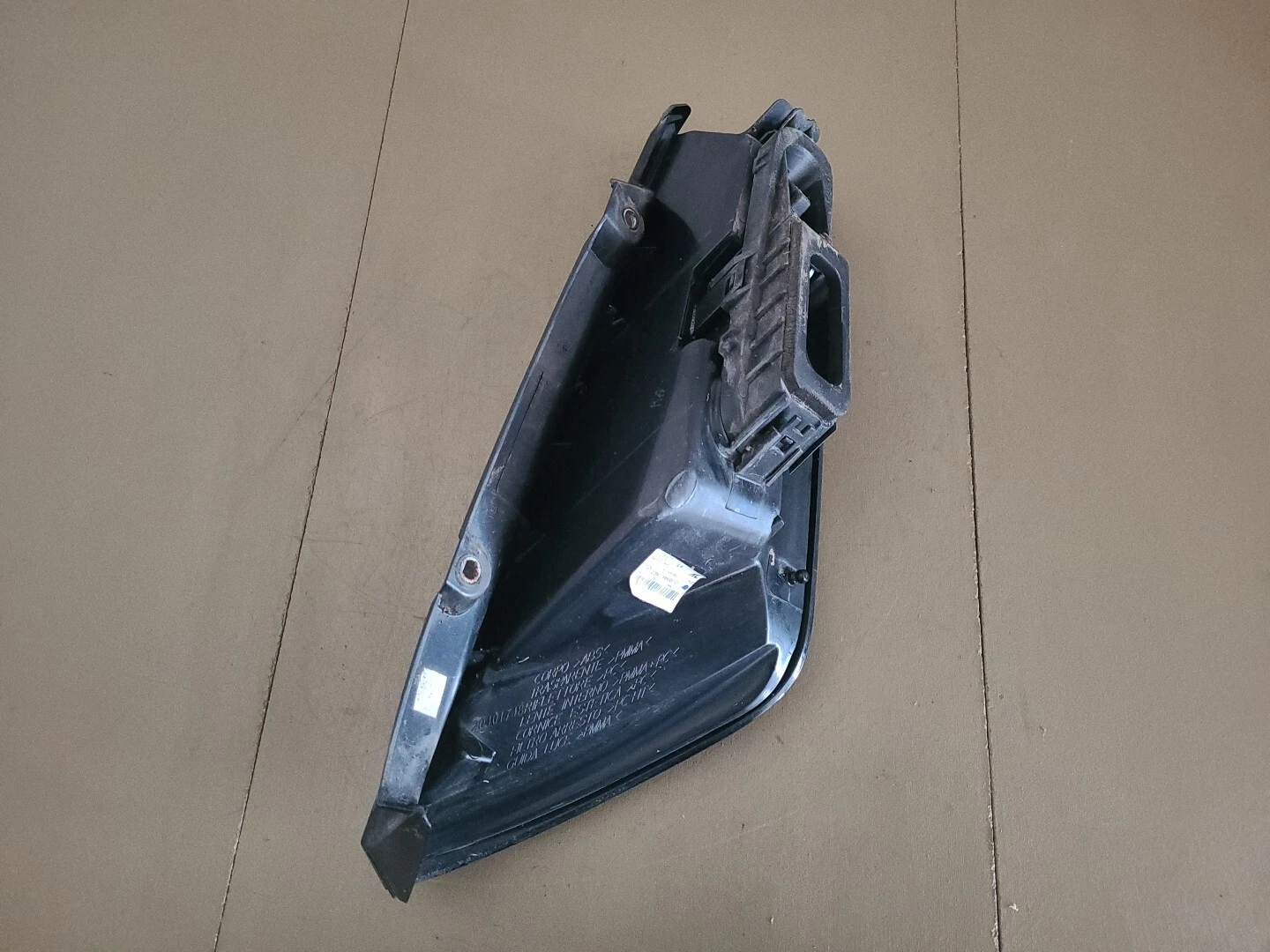 Feu arrière gauche FIAT Punto Evo (199) (2009-2011) Ref : 20401999 – Image 3