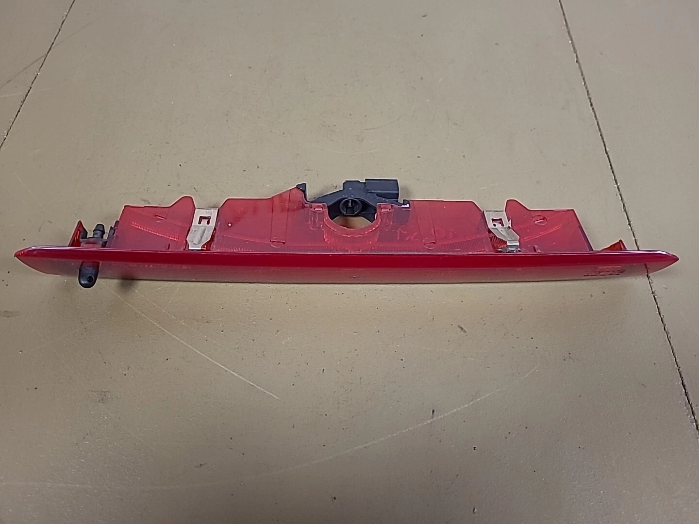 3eme feu stop RENAULT Clio 3 Phase 1 (2005-2009) Ref : 8200245578 – Image 3