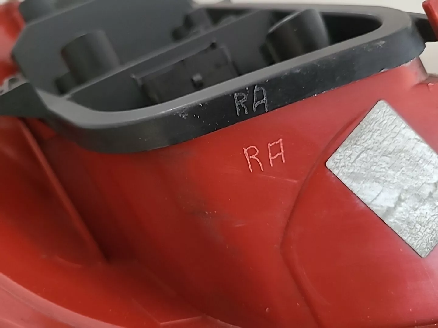 Feu arrière droit RENAULT Clio 3 Phase 1 (2005-2009) Ref : 89035080 – Image 3