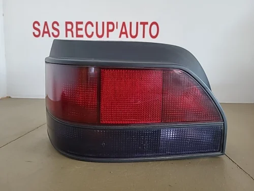 Feu arrière gauche RENAULT Clio 1 Phase 1 (1990-1994) Ref : 7700796117