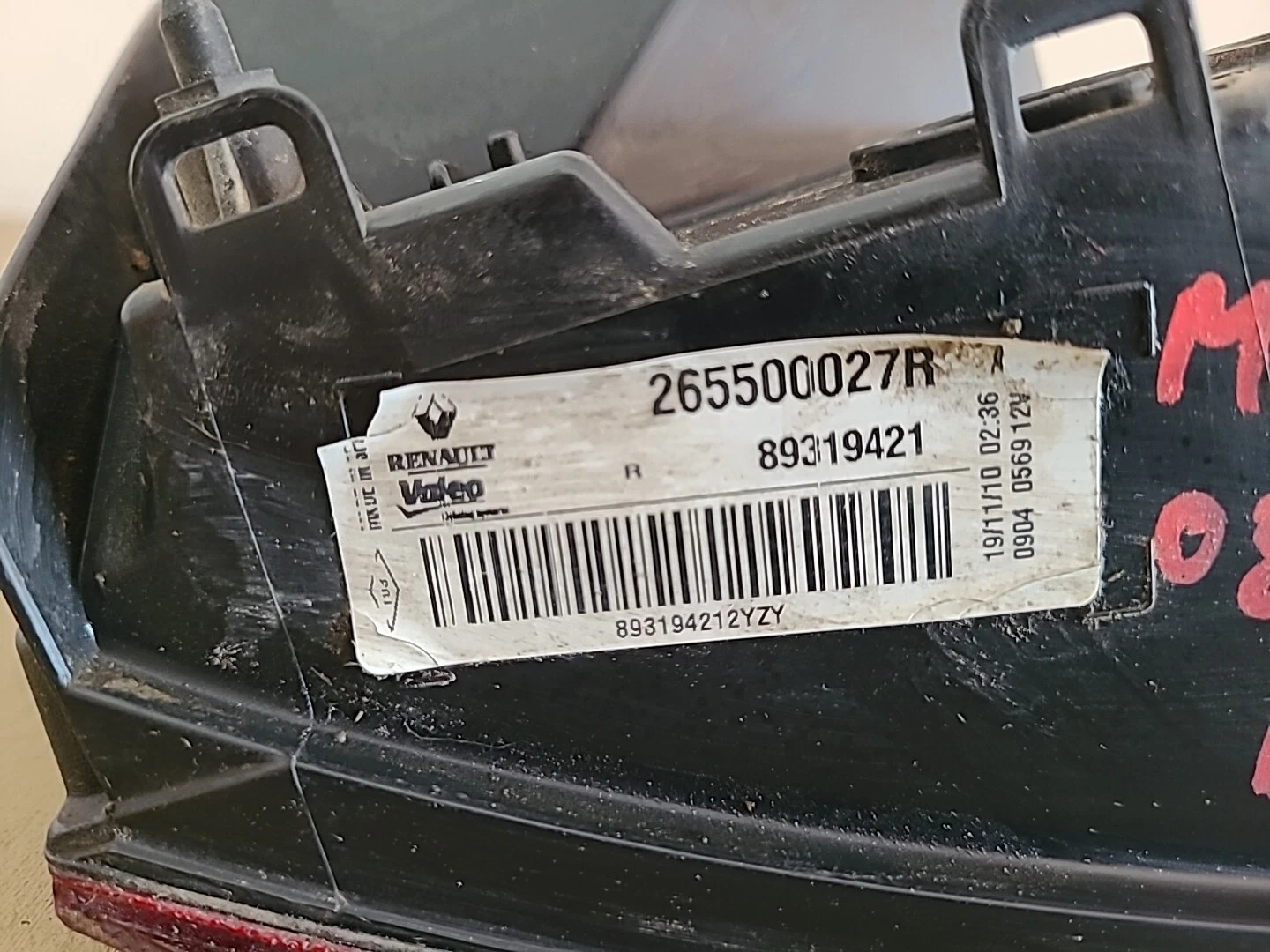 Feu arrière droit sur hayon RENAULT Mégane 3 Estate (2008-2016) Ref : 265500027R – Image 4