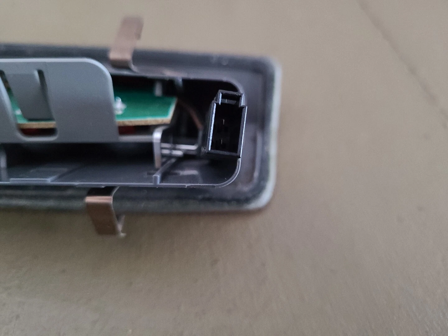 3eme feu stop OPEL Zafira B (2005-2014) Ref : 5100375 – Image 5