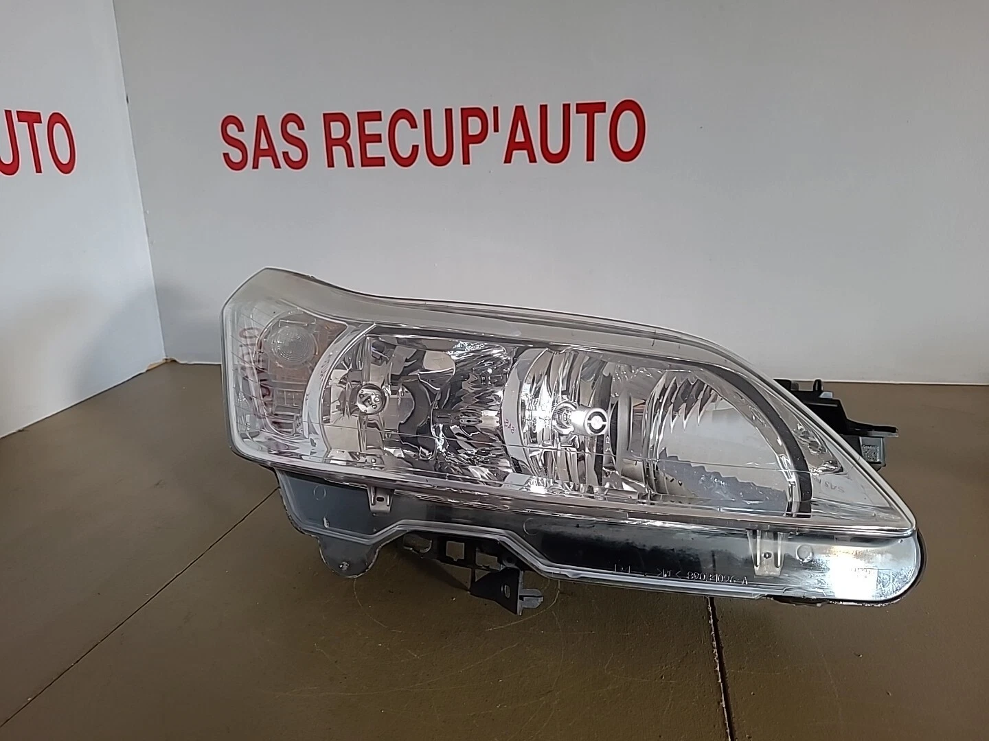 Phare avant droit H7 H1 CITROEN C4 1 (2004-2010) Ref : 9684382280