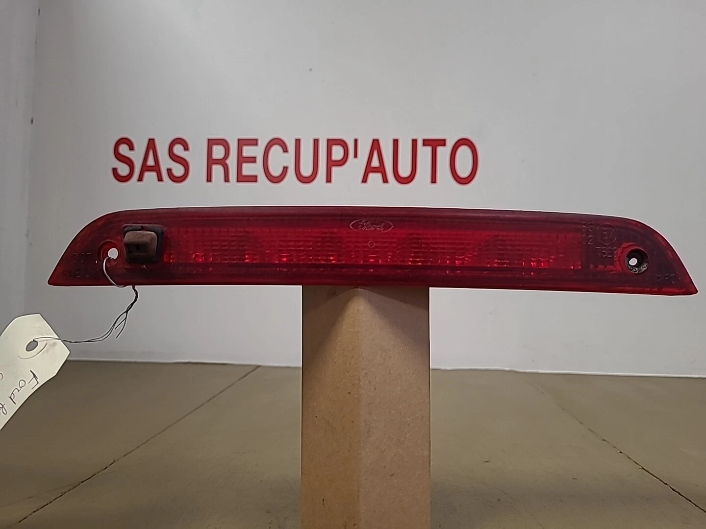 3eme feu stop FORD Focus 1 Phase 1 (1998-2001) Ref : XS4X-13A613-AB