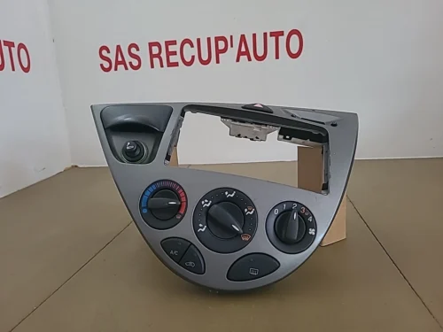 Console centrale FORD Focus 1 Phase 1 (1998-2001) Ref : 98AB-A046A04