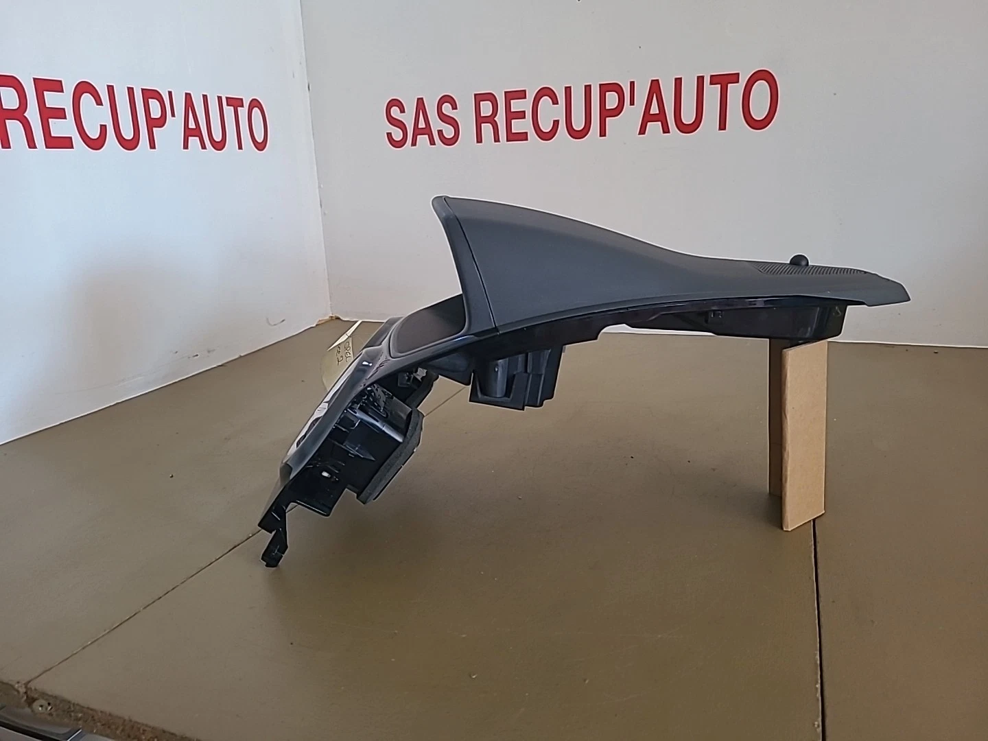 Console centrale OPEL Corsa D (2006-2014) Ref : 460029937 – Image 2