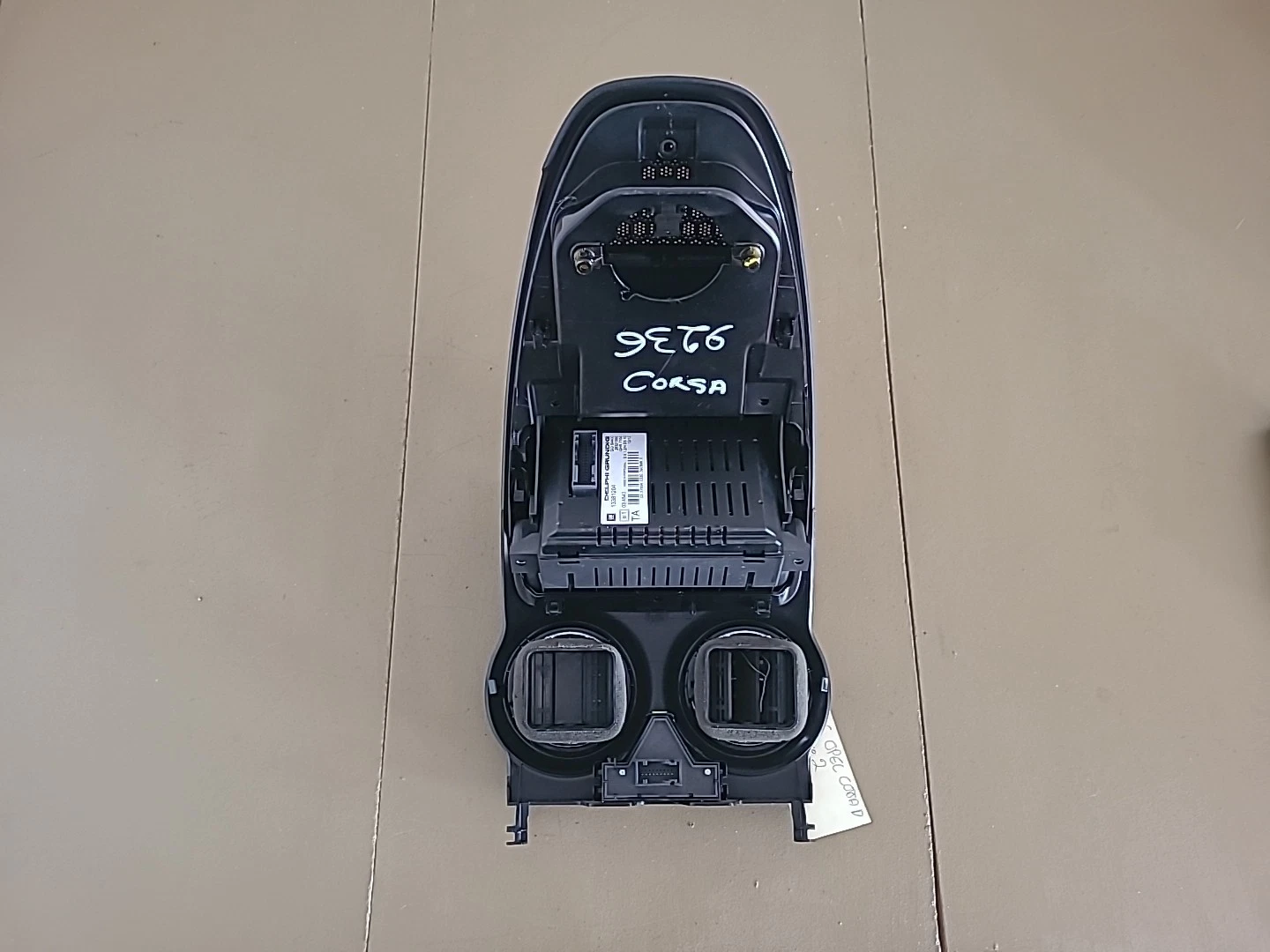 Console centrale OPEL Corsa D (2006-2014) Ref : 460029937 – Image 4