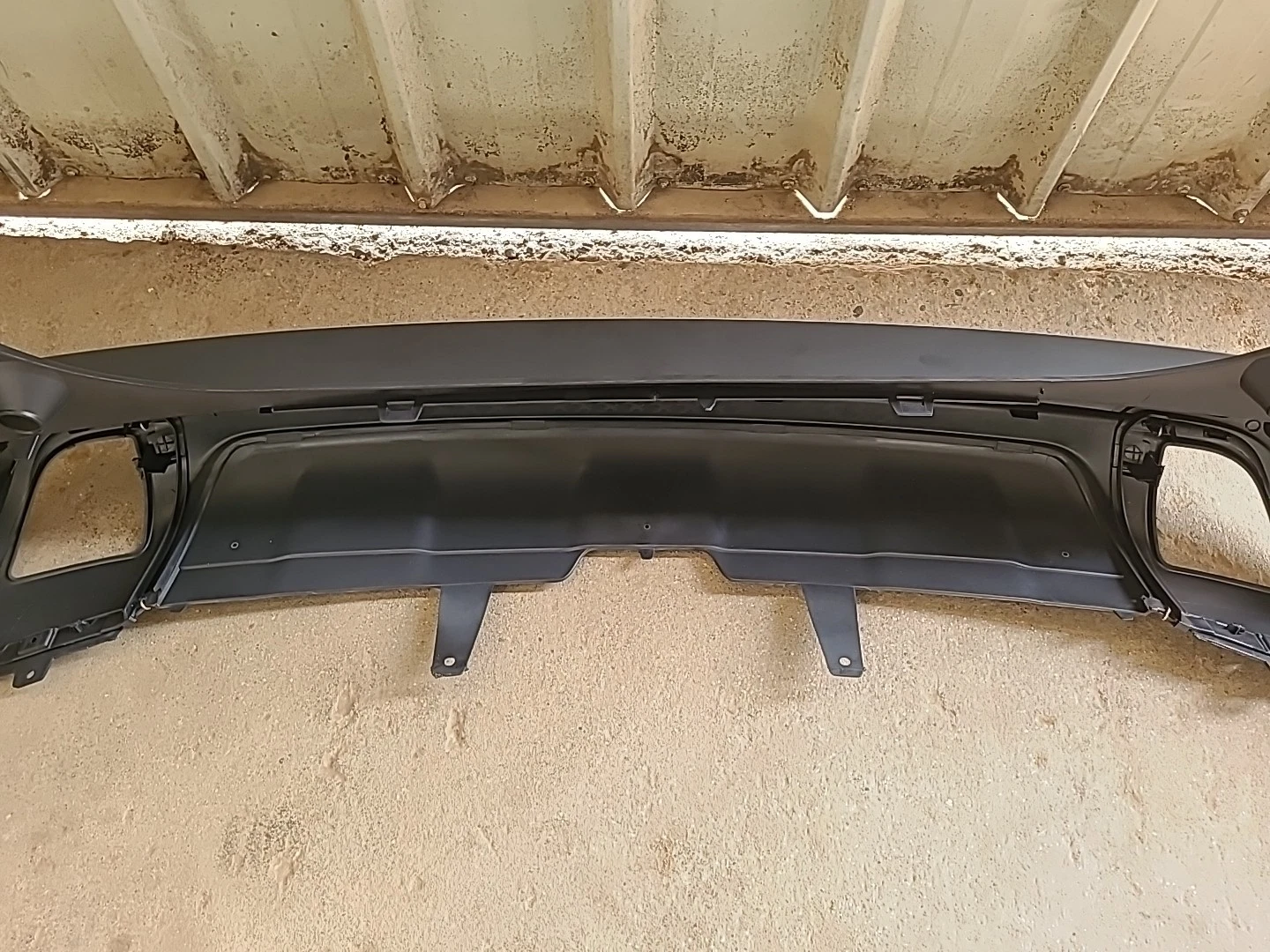 Pare-choc arrière PEUGEOT 2008 Phase 1 (2013-2016) Ref : 9801125577 – Image 9