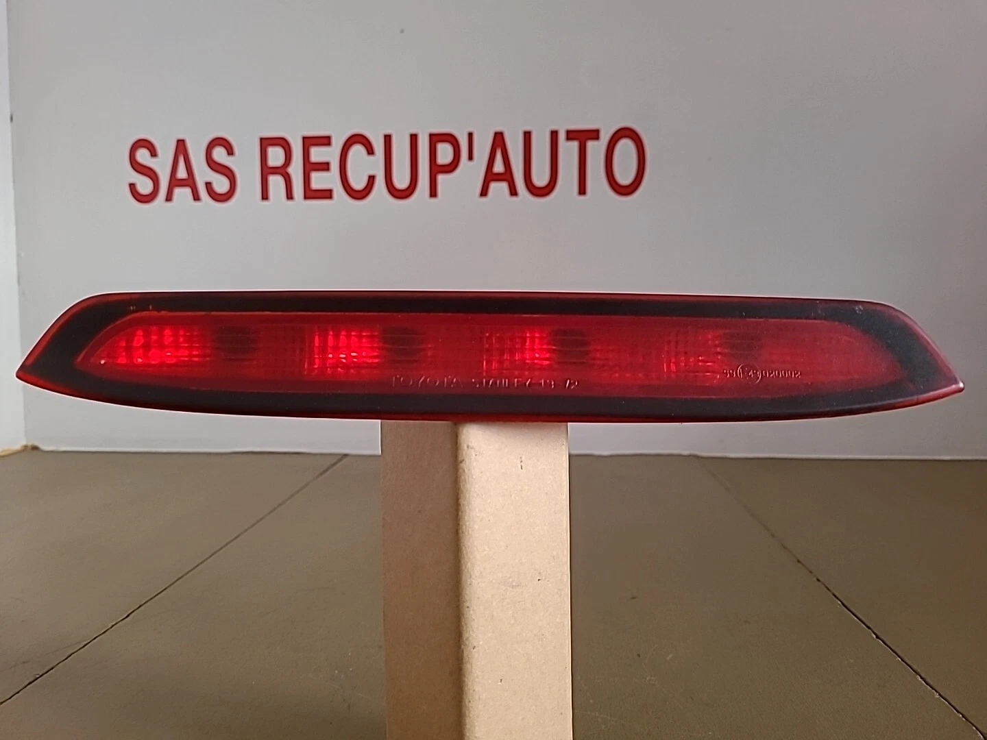 3eme feu stop TOYOTA Corolla Verso 1 (2002-2004)