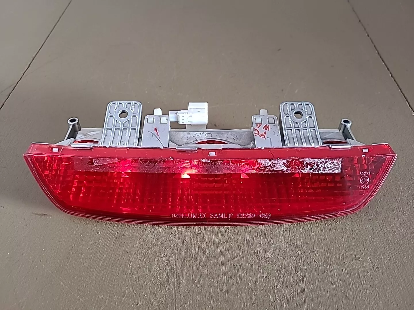 3eme feu stop HYUNDAI i10 Phase 1 (2008-2010) Ref : 92750-0X0 – Image 2